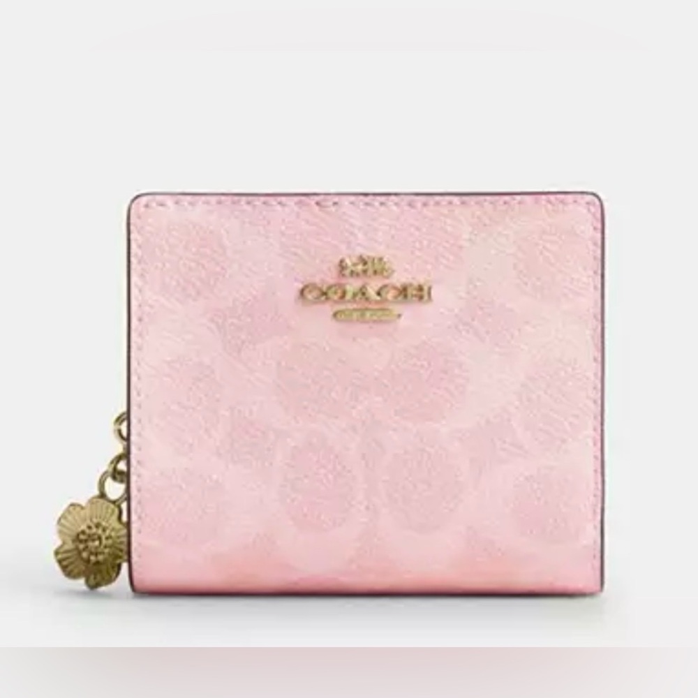 šøCoach NWT Powder Pink Snap Wallet In Signature Canvas With Flower Charm - Picture 1 of 7